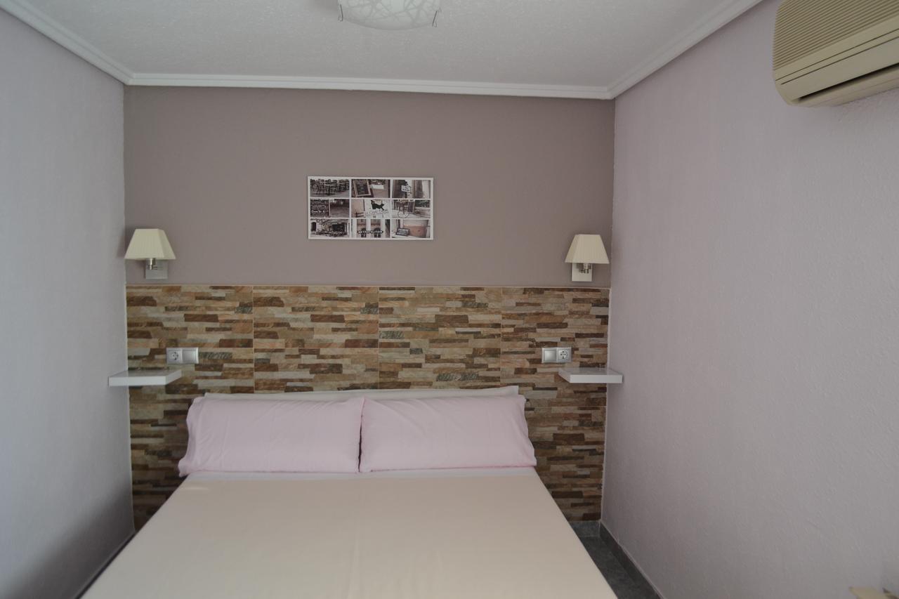 Hostal La Pilarica Paterna Kültér fotó